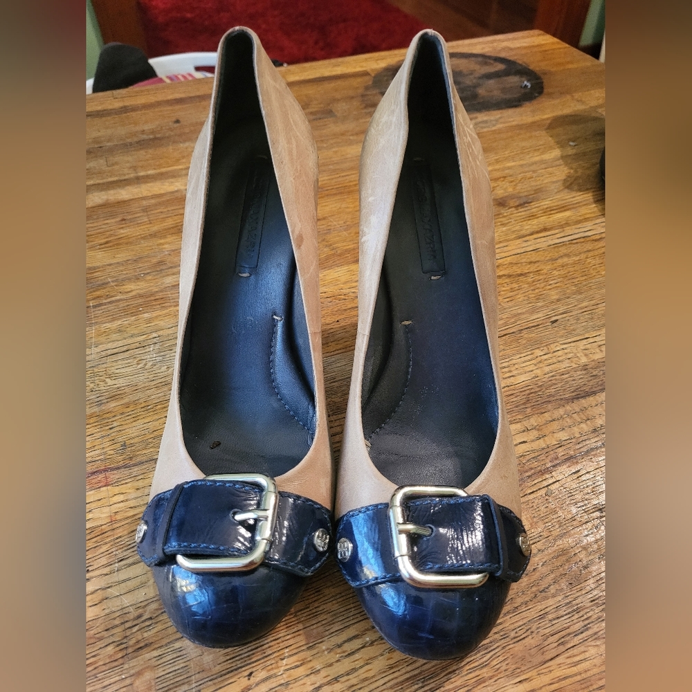 BCBG heels